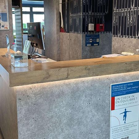 Ibis Budget Saint-Omer Centre Esterno foto