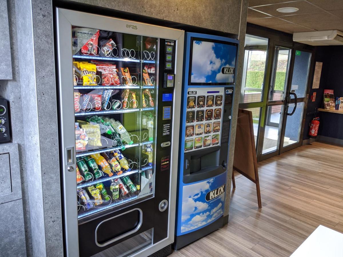 Ibis Budget Saint-Omer Centre Esterno foto
